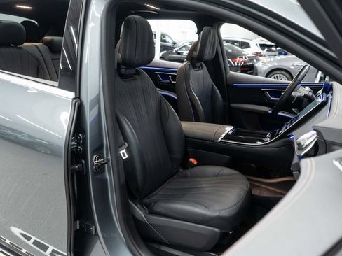 Used 2023 Mercedes-Benz EQS 450+ 4MATIC SUV w/ Exclusive Trim Package image 9