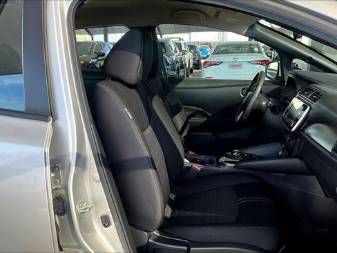 Used 2024 Nissan Leaf SV Plus image 8