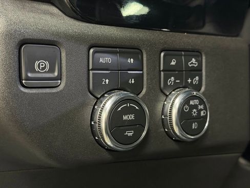 Certified 2023 GMC Sierra 1500 SLT w/ SLT Premium Plus Package AWD/4WD image 38