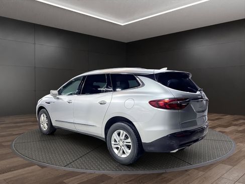 Used 2020 Buick Enclave Essence image 6