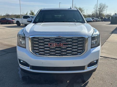 Used 2019 GMC Yukon Denali w/ Denali Ultimate Package image 8