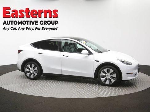 Used 2021 Tesla Model Y Long Range AWD/4WD image 41
