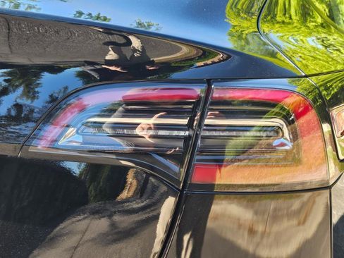 Used 2023 Tesla Model 3 Standard Range RWD image 30