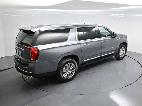 Used 2022 GMC Yukon XL Denali AWD/4WD image 57