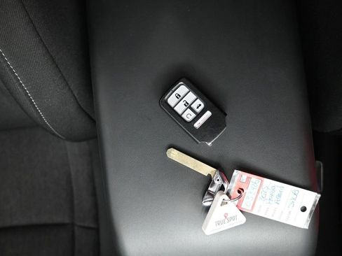 Used 2025 Honda Accord LX image 18