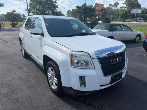 Used 2015 GMC Terrain SLE FWD image 2
