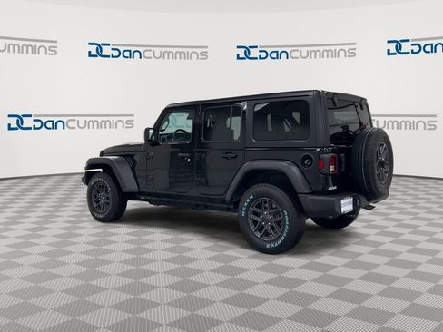 Used 2024 Jeep Wrangler Sport S image 6