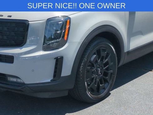 Used 2022 Kia Telluride SX w/ SX Prestige Package AWD/4WD image 9