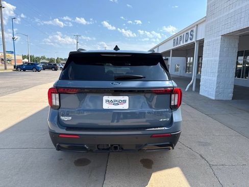 Used 2025 Ford Explorer ST-Line AWD/4WD image 6