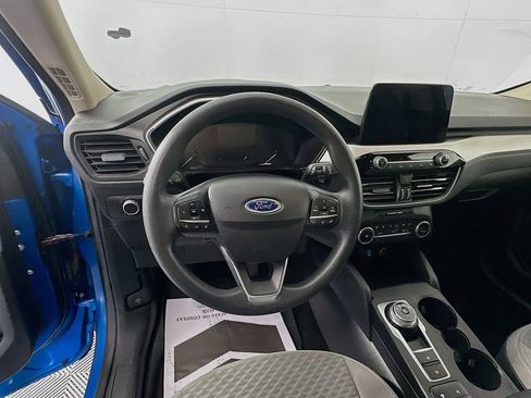 Used 2020 Ford Escape SE image 11