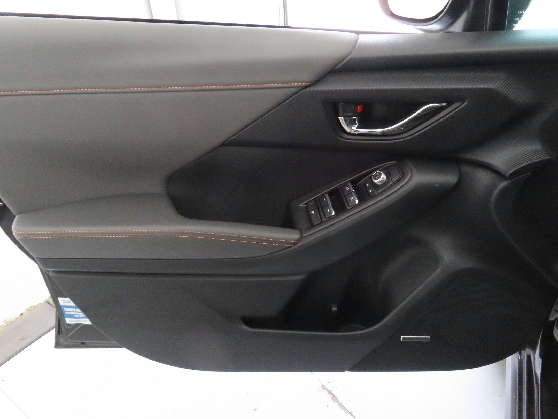 Certified 2025 Subaru Crosstrek 2.5i Limited w/ Crosstrek Mirror Package AWD/4WD image 10