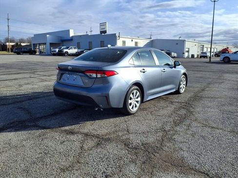 Used 2025 Toyota Corolla LE image 20