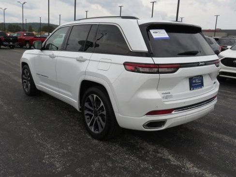 Used 2022 Jeep Grand Cherokee Overland image 5