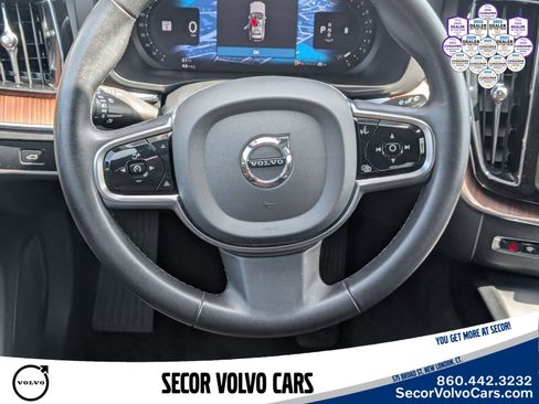 Certified 2023 Volvo XC60 B5 Plus w/ Climate Package AWD/4WD image 18