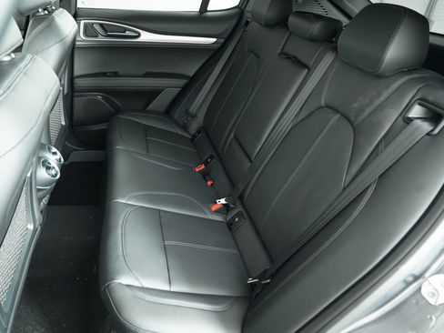 New 2025 Alfa Romeo Stelvio Sprint AWD/4WD image 21