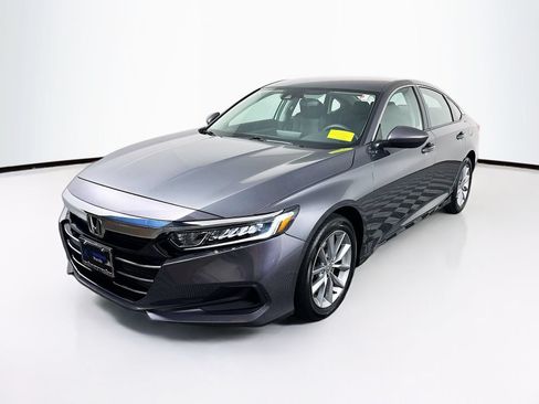Used 2018 Honda Accord LX image 3