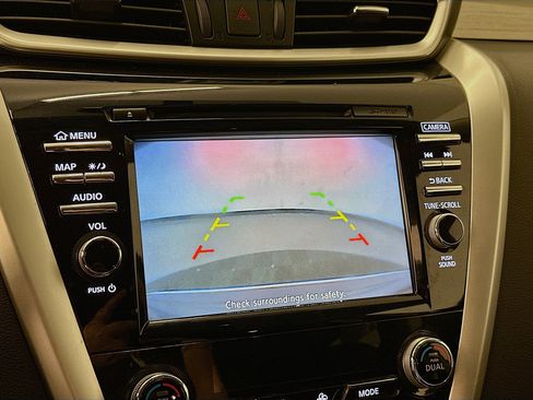 Used 2018 Nissan Murano SV AWD/4WD image 23
