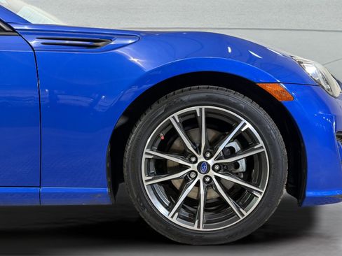 Used 2017 Subaru BRZ Limited w/ Popular Package #2 RWD image 32