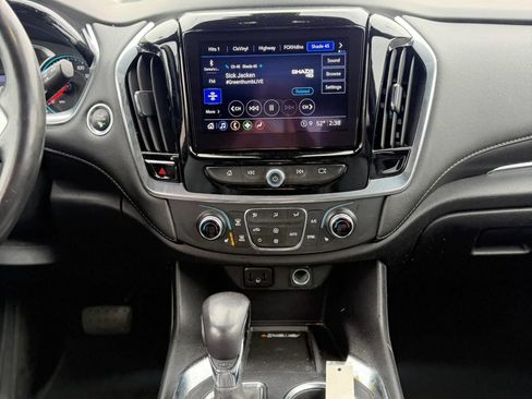Used 2022 Chevrolet Traverse LT AWD/4WD image 8