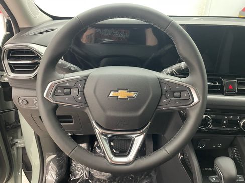 New 2026 Chevrolet TrailBlazer LT w/ Convenience Package AWD/4WD image 11