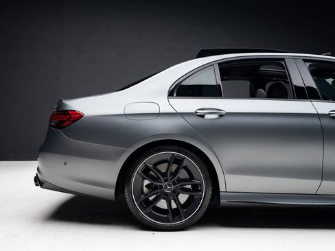 Used 2022 Mercedes-Benz E 53 AMG 4MATIC Sedan image 39