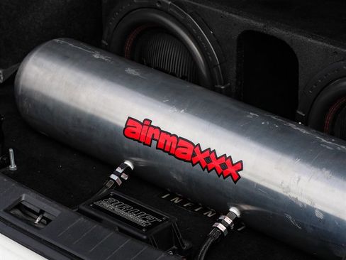 Used 2016 INFINITI Q50 3.0t Premium w/ Driver Assistance Package image 11