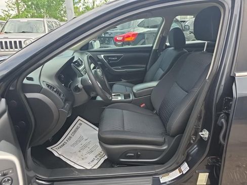 Used 2016 Nissan Altima 2.5 S w/ Power Driver Seat Package image 2