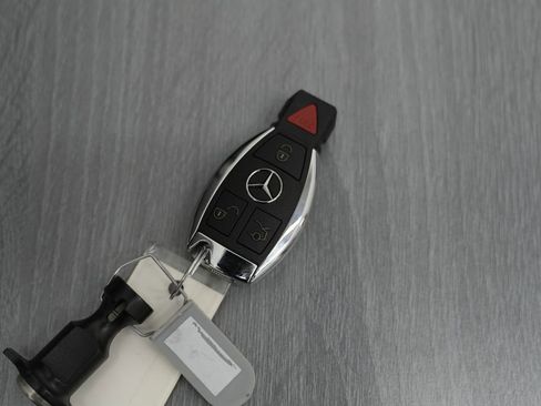 Used 2018 Mercedes-Benz CLA 250 4MATIC image 33