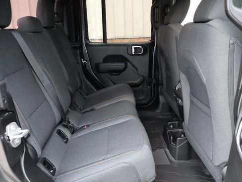 New 2025 Jeep Gladiator Sport image 41