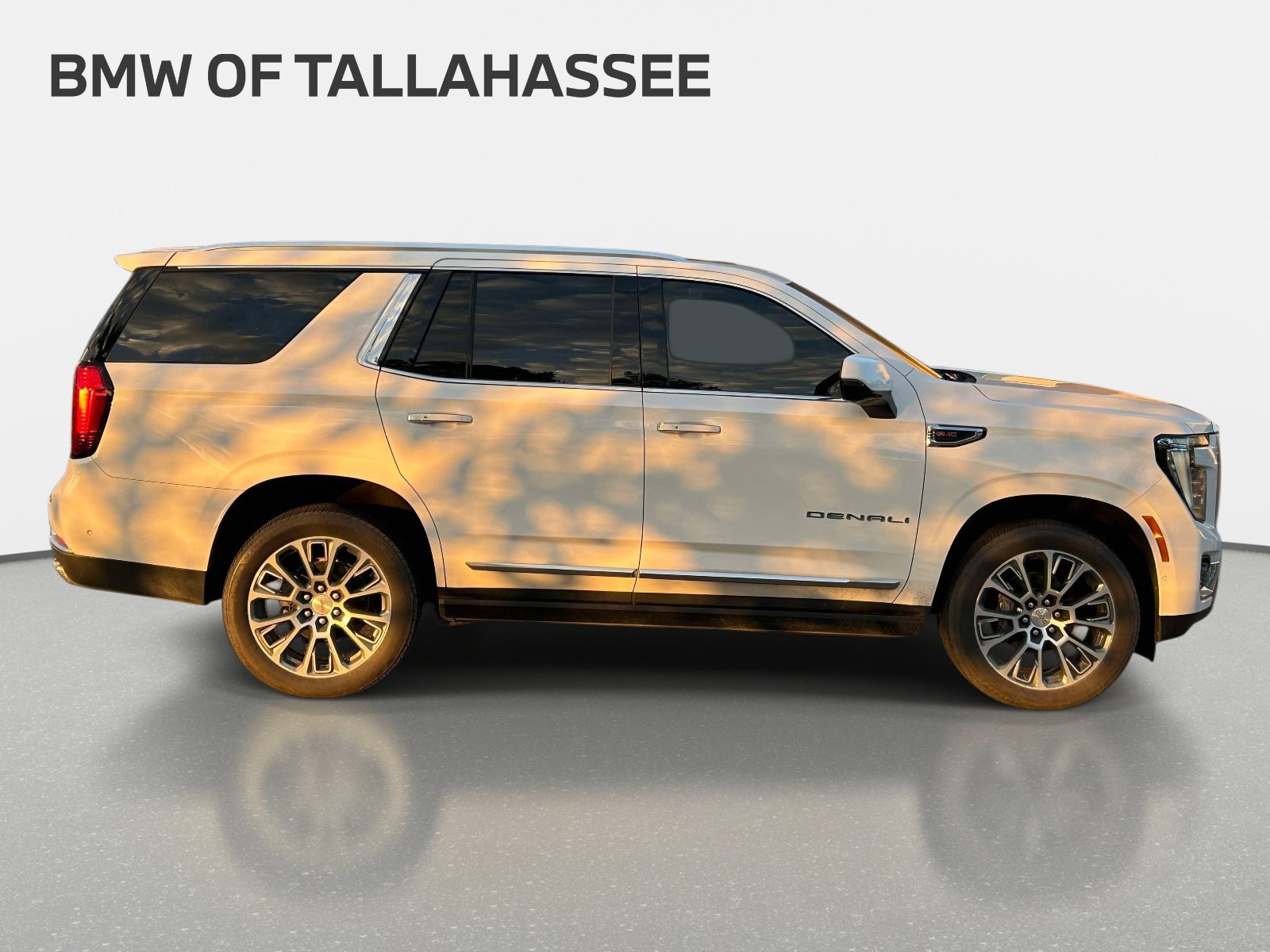 Used 2026 GMC Yukon Denali w/ Sun & Power Step Package RWD image 6