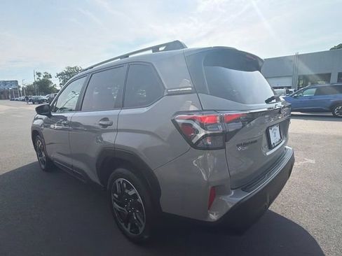 Certified 2025 Subaru Forester Limited AWD/4WD image 5
