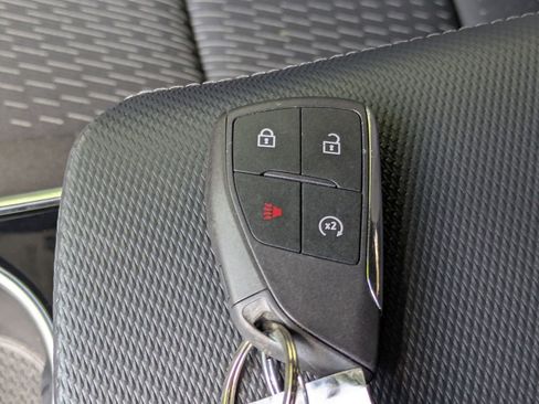 Used 2026 Chevrolet Equinox LT FWD image 27