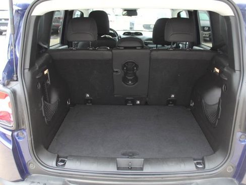 Used 2017 Jeep Renegade Altitude image 15