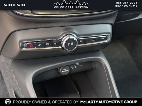 New 2026 Volvo XC40 B5 Core AWD/4WD image 13