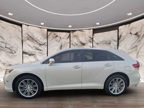 Used 2014 Toyota Venza XLE w/ XLE Premium Package FWD image 8