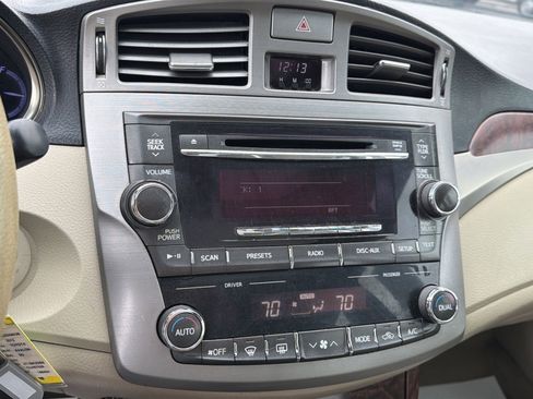Used 2012 Toyota Avalon image 24