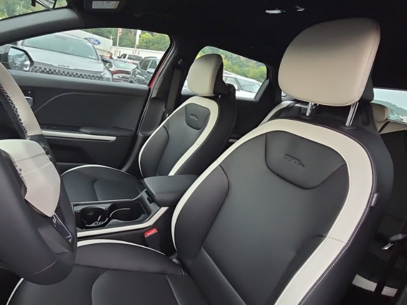 New 2026 Kia K4 GT-Line FWD image 25