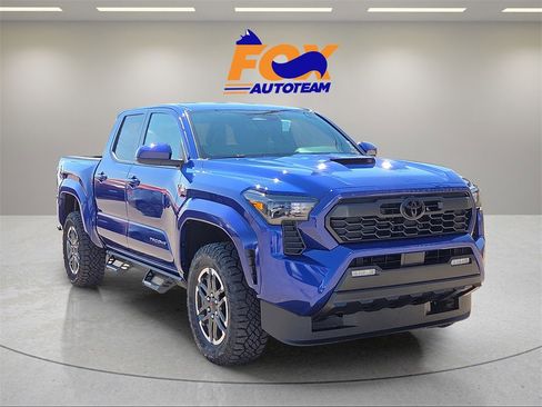 New 2025 Toyota Tacoma TRD Sport image 7