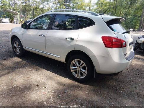 Used 2015 Nissan Rogue S w/ Convenience Package AWD/4WD image 3