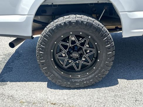 Used 2018 Ford F150 XLT AWD/4WD image 17