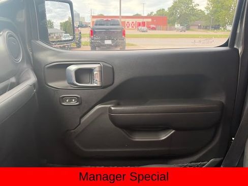 Used 2021 Jeep Gladiator Sport AWD/4WD image 20