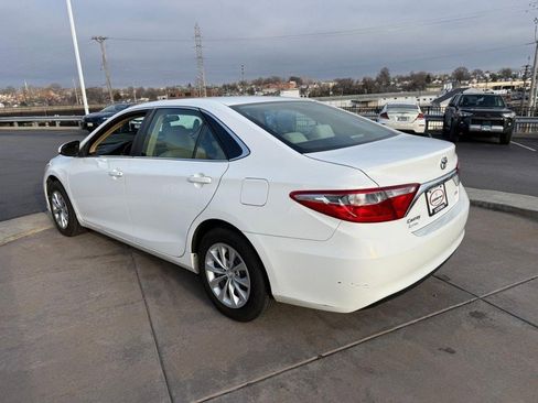 Used 2017 Toyota Camry LE image 6