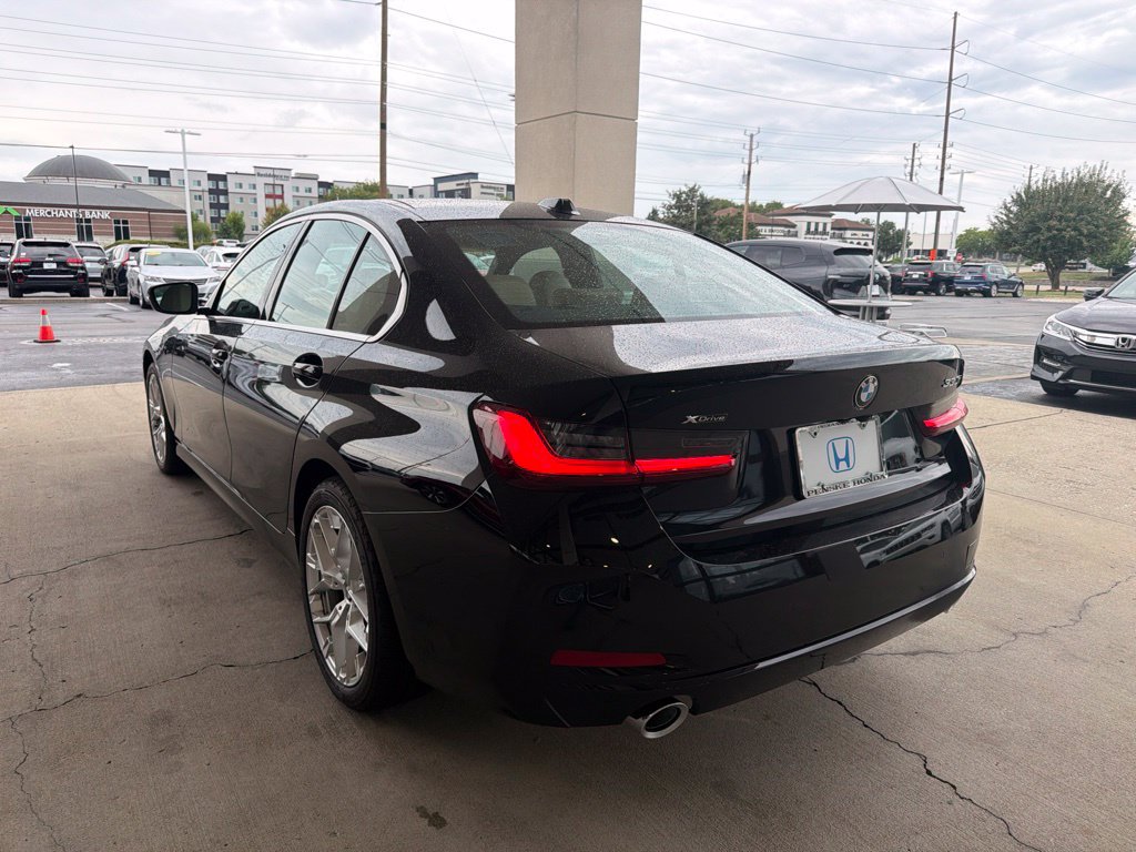Used 2025 BMW 330i xDrive Sedan w/ Convenience Package AWD/4WD image 3