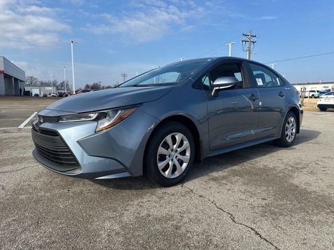 New 2026 Toyota Corolla LE image 2
