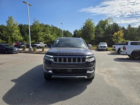 New 2025 Jeep Wagoneer Series III image 2
