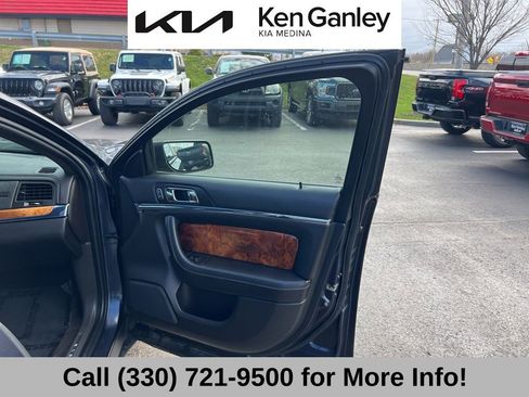 Used 2014 Lincoln MKS AWD w/ Equipment Group 101A image 53