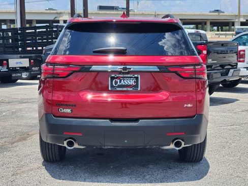 Used 2023 Chevrolet Traverse RS FWD image 6