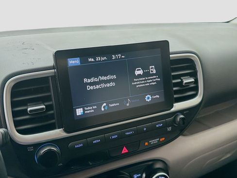 Used 2021 Hyundai Venue SEL FWD image 10