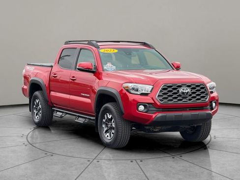 Certified 2023 Toyota Tacoma TRD Off-Road w/ Technology Package AWD/4WD image 8