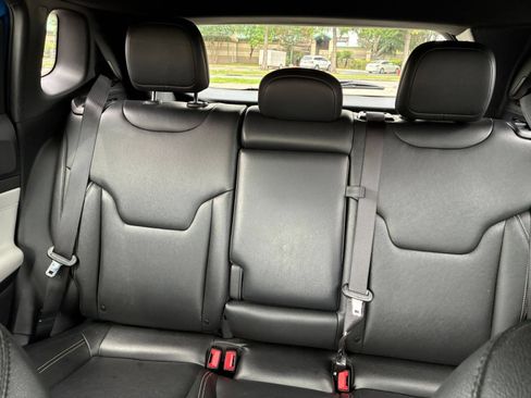 Used 2025 Jeep Compass Limited AWD/4WD image 33